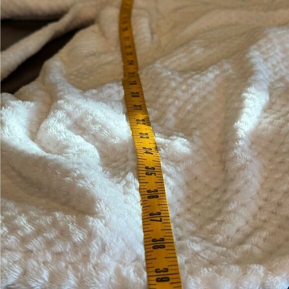 Suimo Women’s Cozy Belted White Wrap Robe NWT Size Medium - Picture 9 of 10